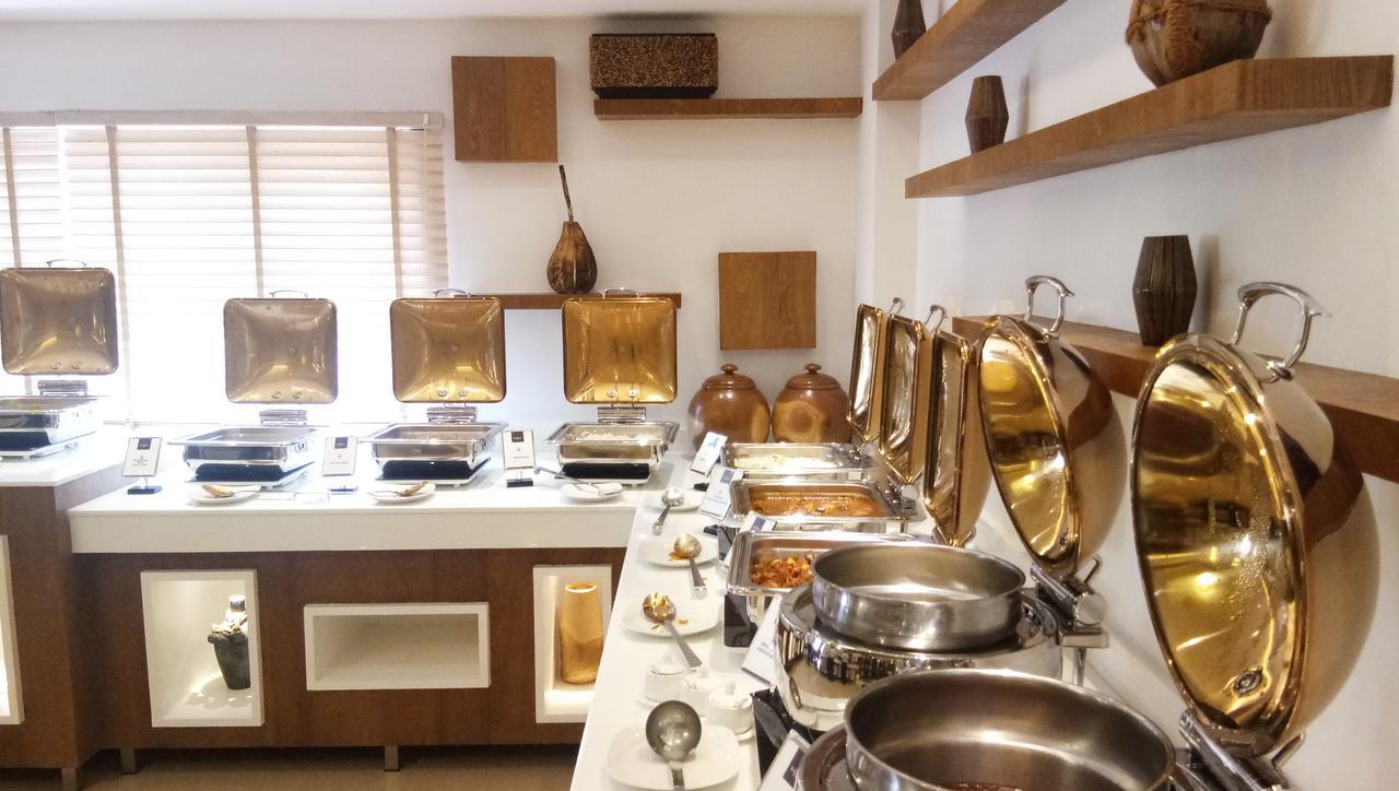 Hotel Karthika Park Kazhakuttam Dış mekan fotoğraf