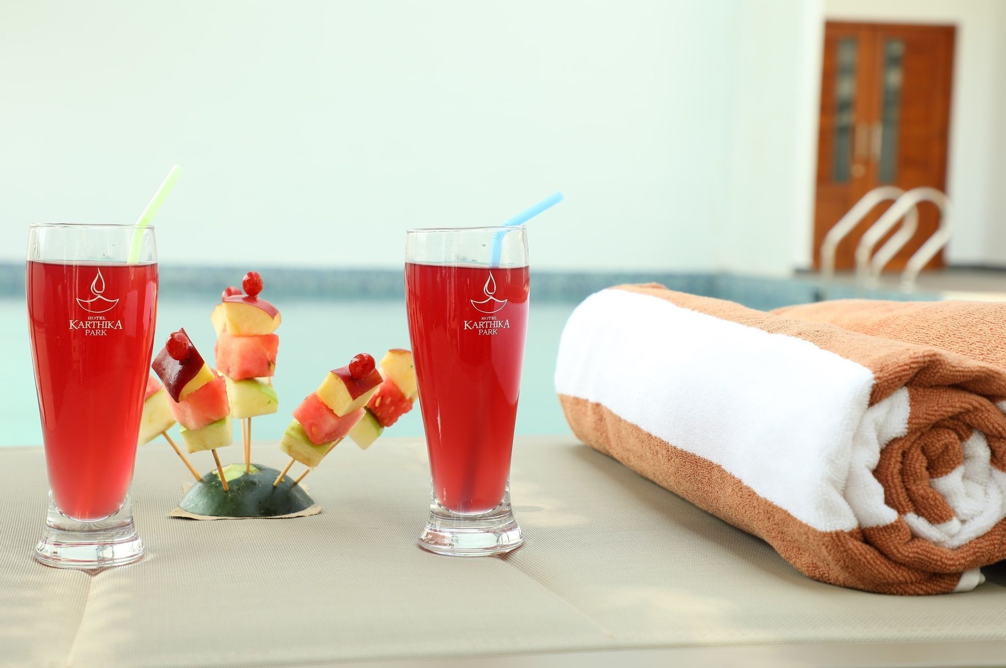 Hotel Karthika Park Kazhakuttam Dış mekan fotoğraf