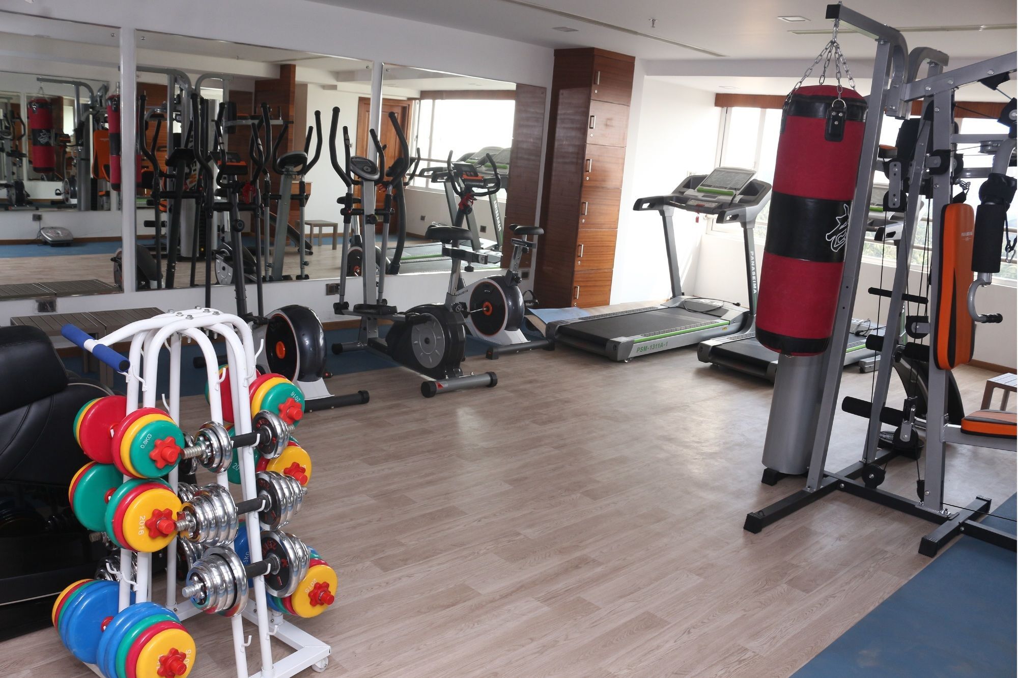 Hotel Karthika Park Kazhakuttam Dış mekan fotoğraf